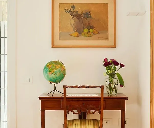 Italian Design Small Attic Apartment Bologna